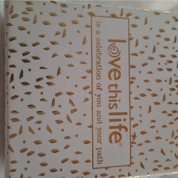 NWT Sisters Charm Bracelet   - Picture 4 of 4